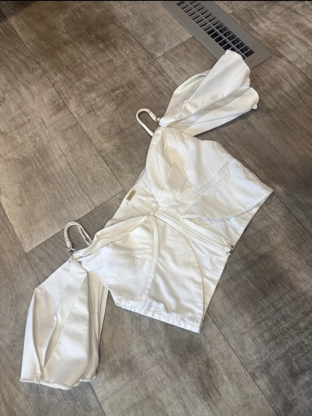 Cult Gaia White Cropped Top US4